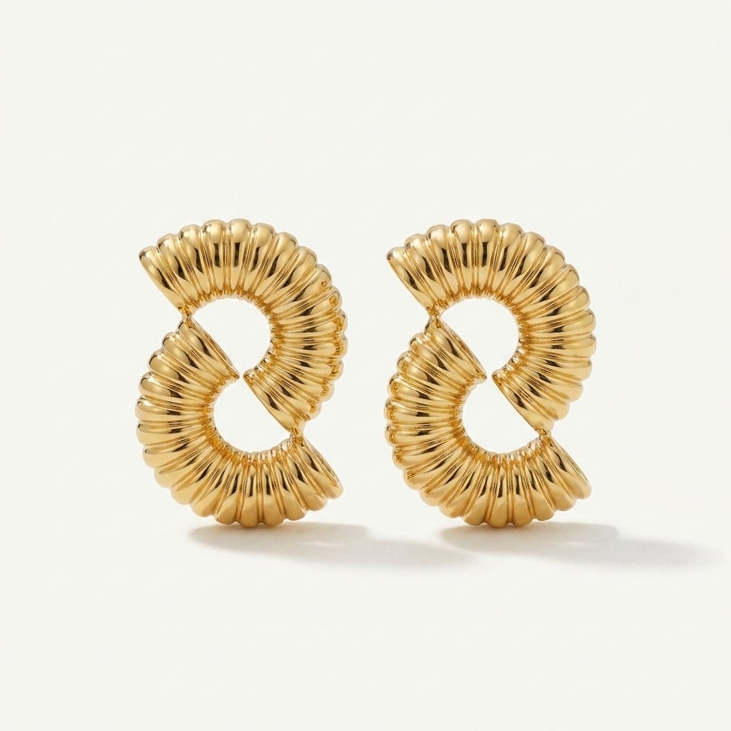 Virelle Ribbed Studs